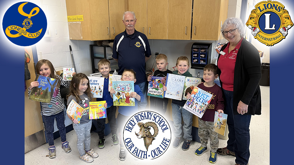 Wyoming Lions and Lioness Clubs Donate Books to Holy Rosary Catholic School