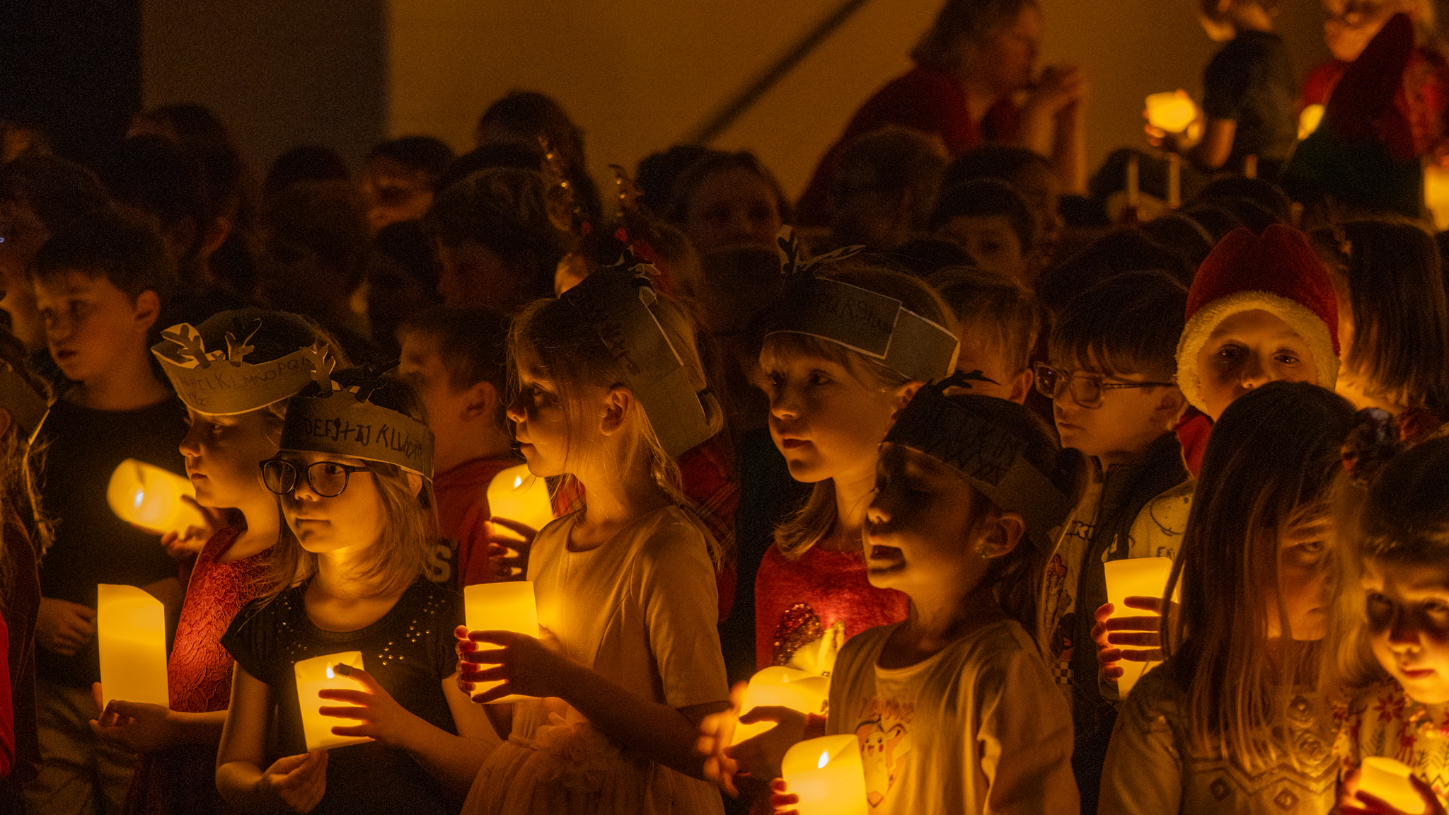 Christ the King Celebrates the Christmas Season in Song